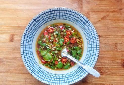 爆料午餐肉配方视频讲解,跟随视频学习经典肉罐头制作过程  第3张